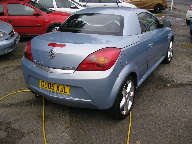 Used 2005 Vauxhall Tigra Sport 16v for sale in Polegate, East Sussex