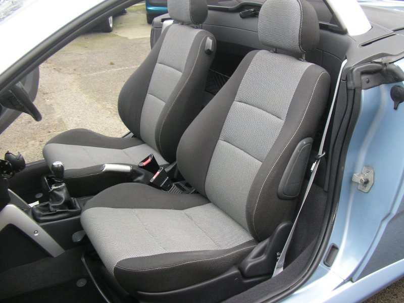 Used 2005 Vauxhall Tigra Sport 16v for sale in Polegate, East Sussex